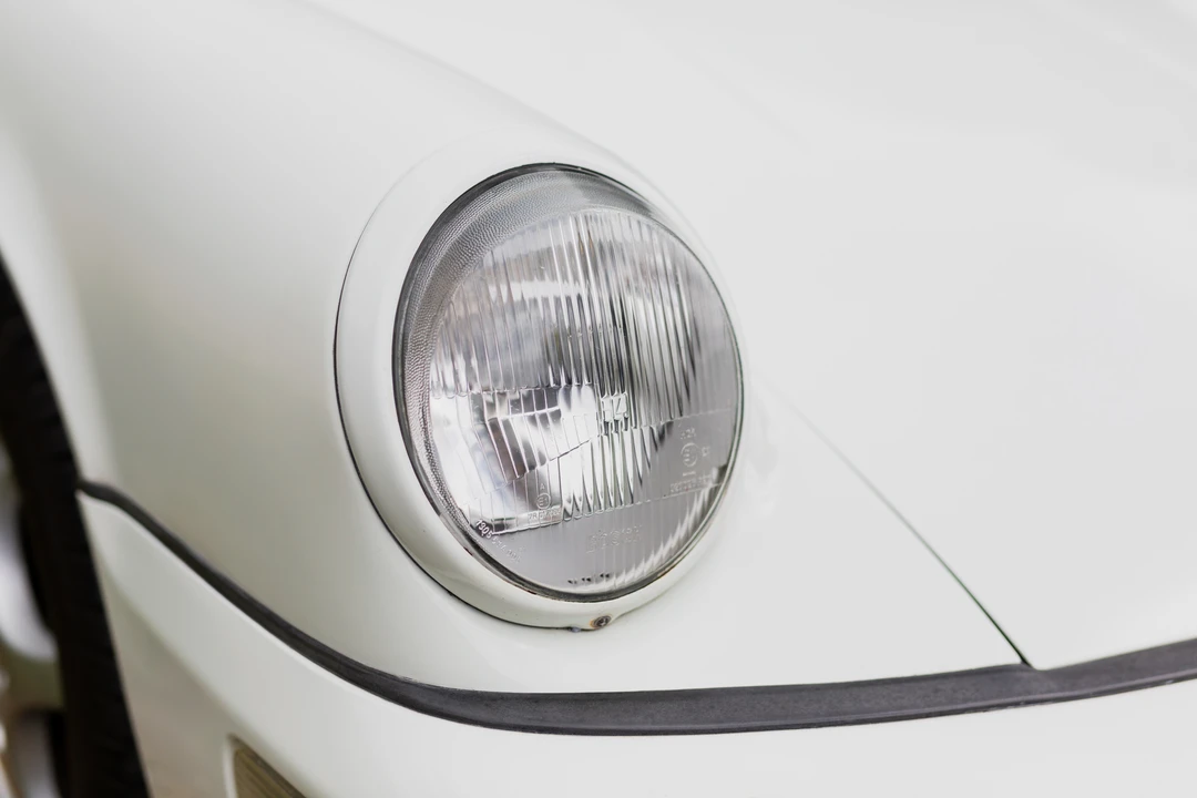 1993 Porsche 964 Carrera - Image 10 of 31
