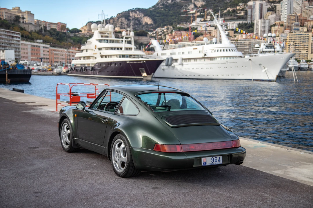 1993 Porsche 964 Carrera 4 - Image 8 of 31
