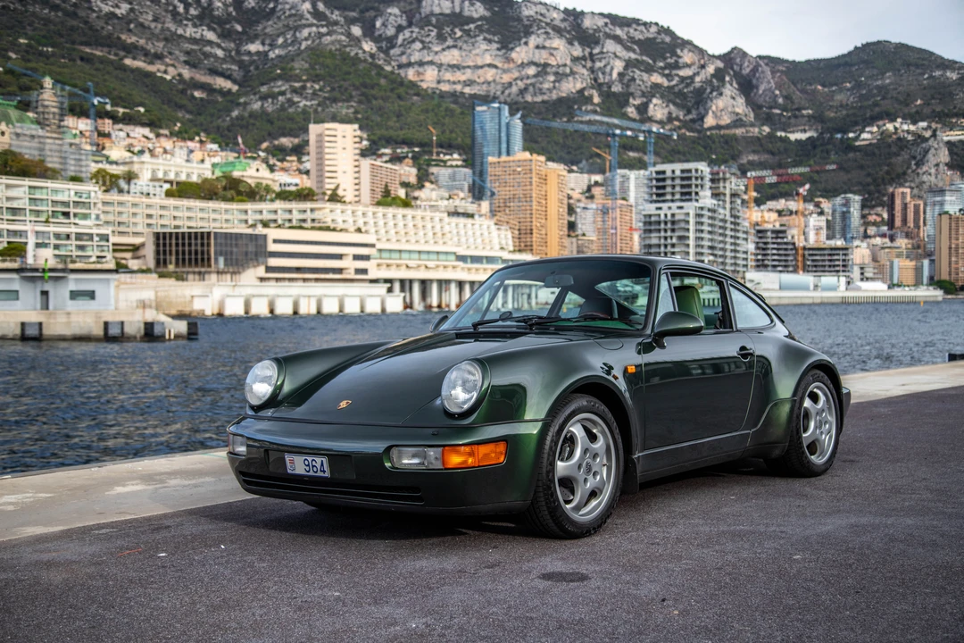 1993 Porsche 964 Carrera 4 - Image 14 of 31