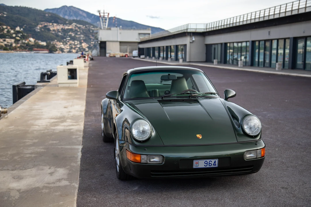1993 Porsche 964 Carrera 4 - Image 13 of 31