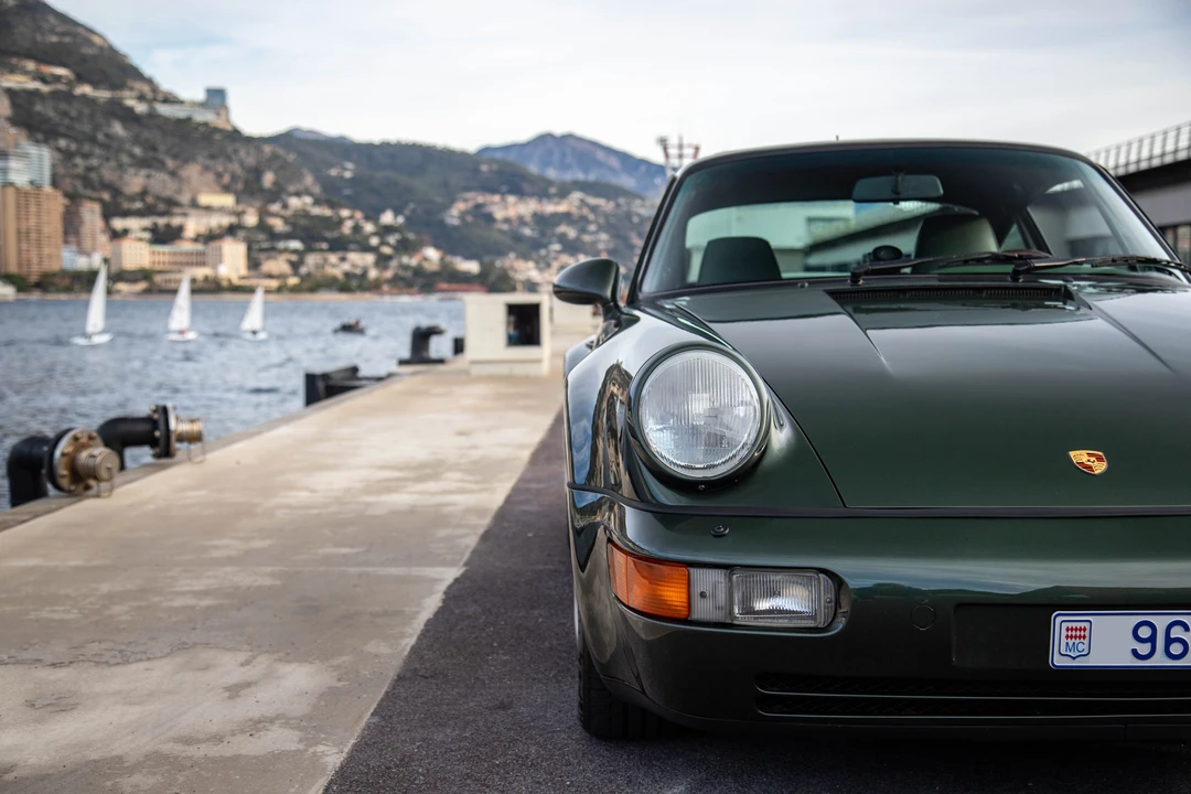 1993 Porsche 964 Carrera 4 - Image 29 of 31