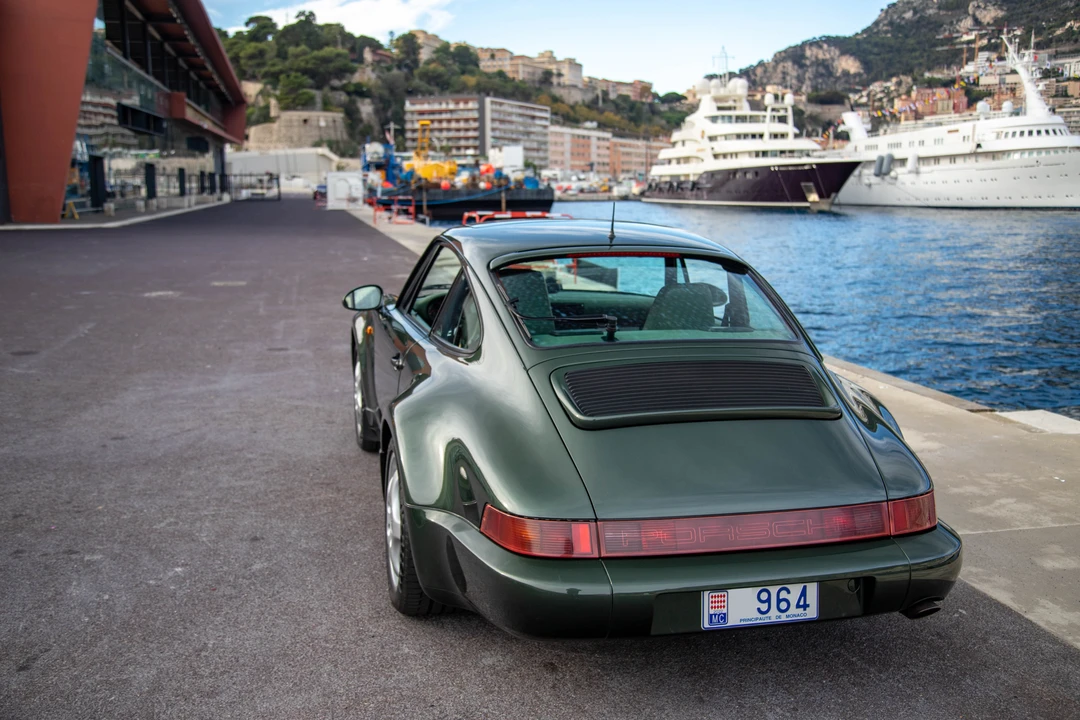 1993 Porsche 964 Carrera 4 - Image 18 of 31