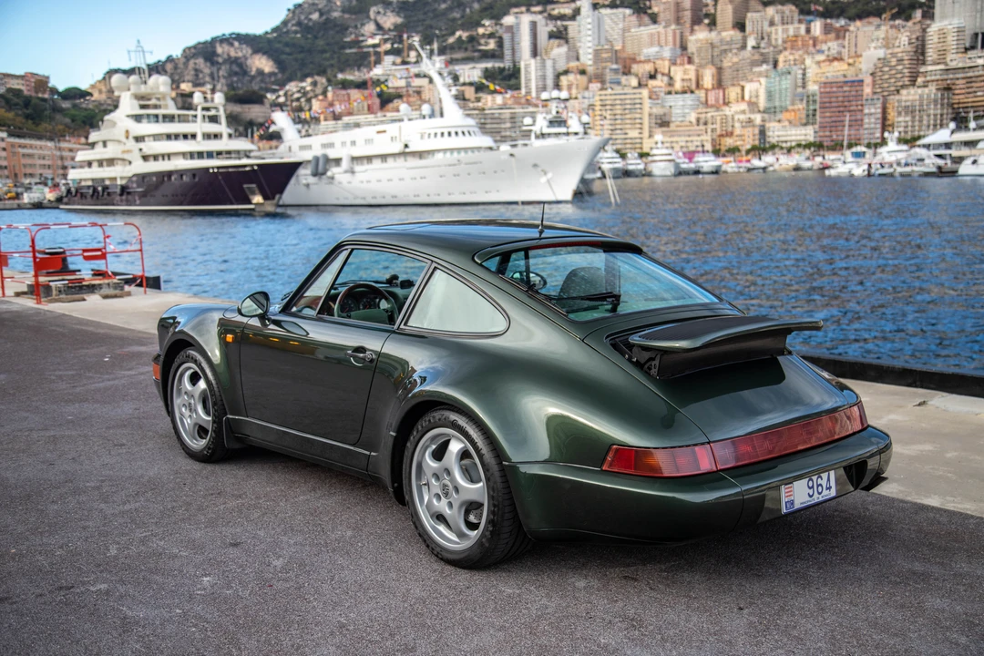 1993 Porsche 964 Carrera 4 - Image 16 of 31