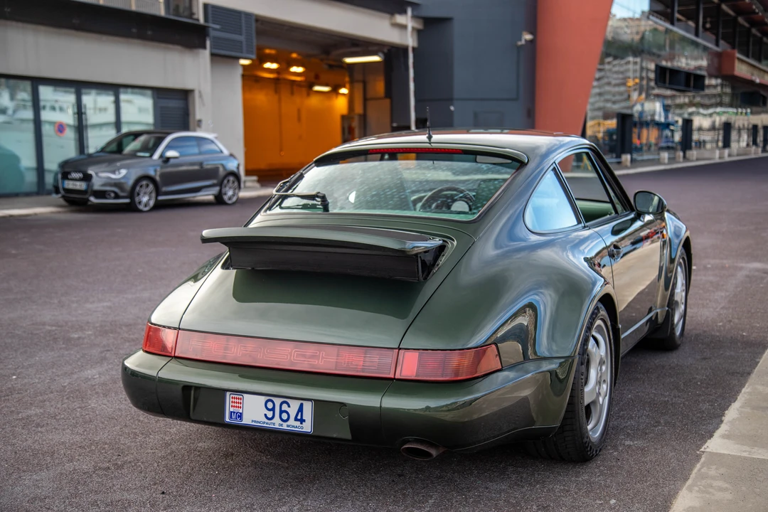 1993 Porsche 964 Carrera 4 - Image 20 of 31