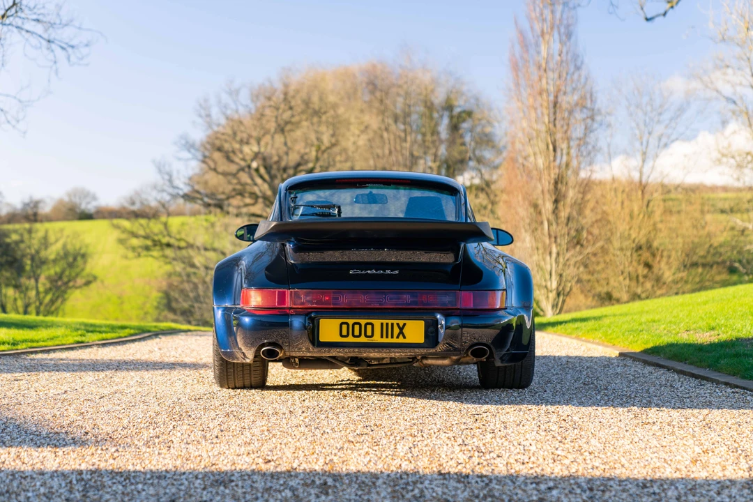 1993 Porsche 964 Turbo - Image 9 of 31
