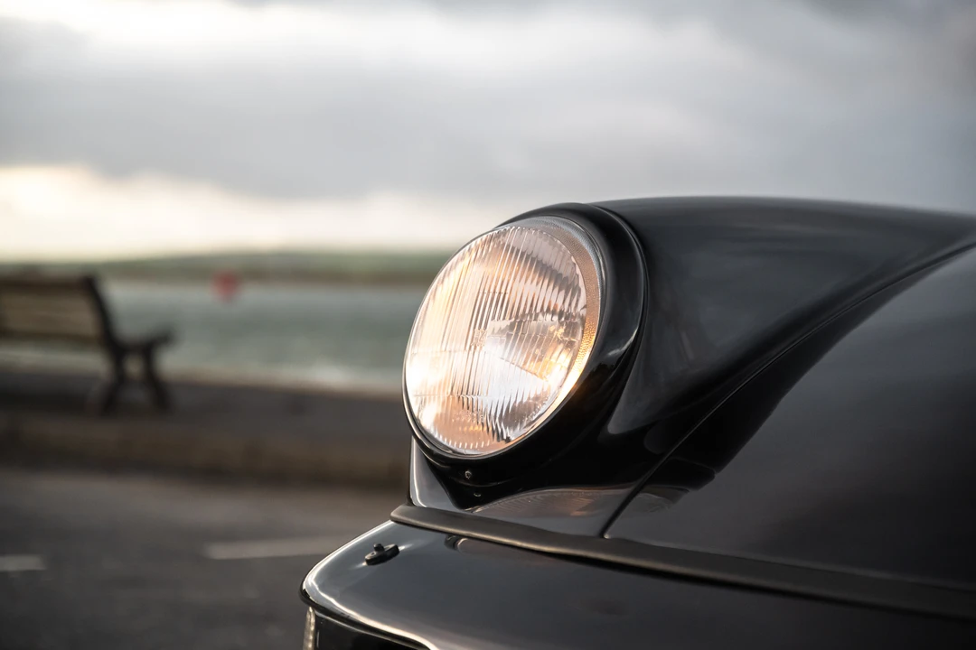 1993 Porsche 964 Turbo - Image 26 of 31