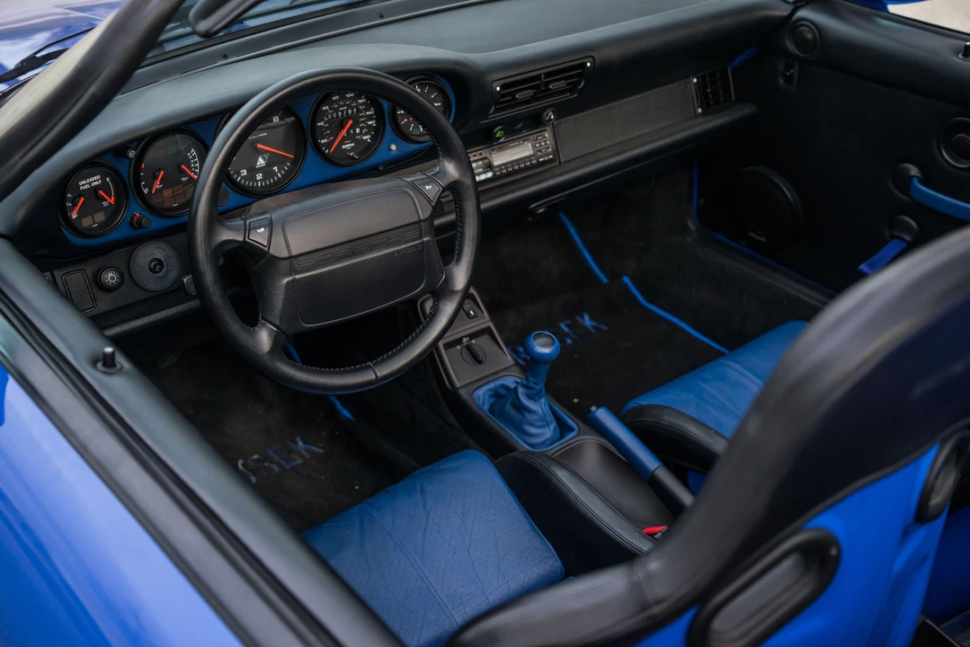 1993 Porsche 964 Carrera 4 - Image 4 of 31