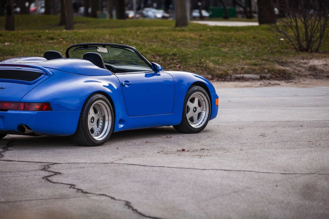 1993 Porsche 964 Carrera 4 - Image 22 of 31