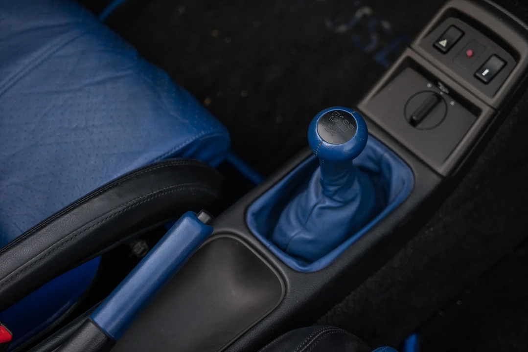 1993 Porsche 964 Carrera 4 - Image 21 of 31