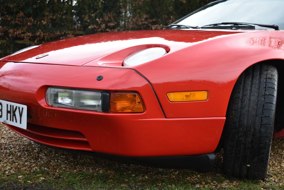 1993 Porsche 928 GTS - Image 11 of 31