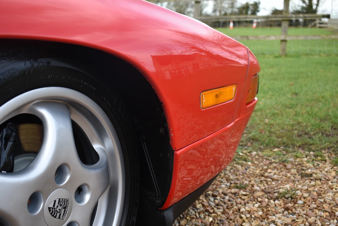 1993 Porsche 928 GTS - Image 13 of 31