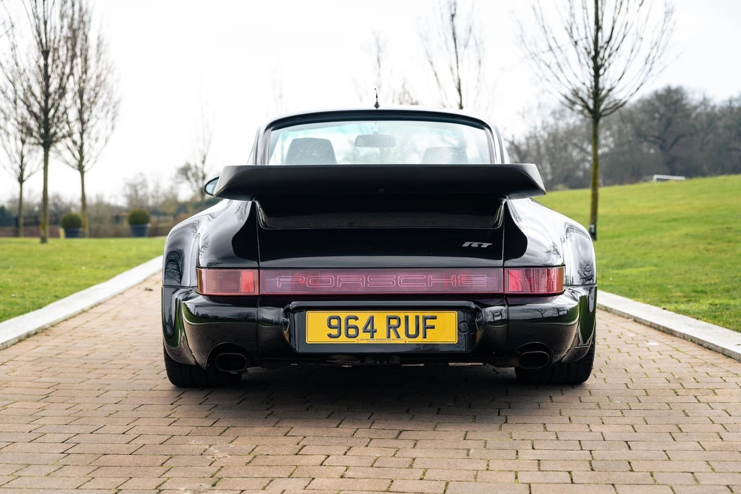 1993 Porsche 964 Carrera 4 - Image 7 of 31
