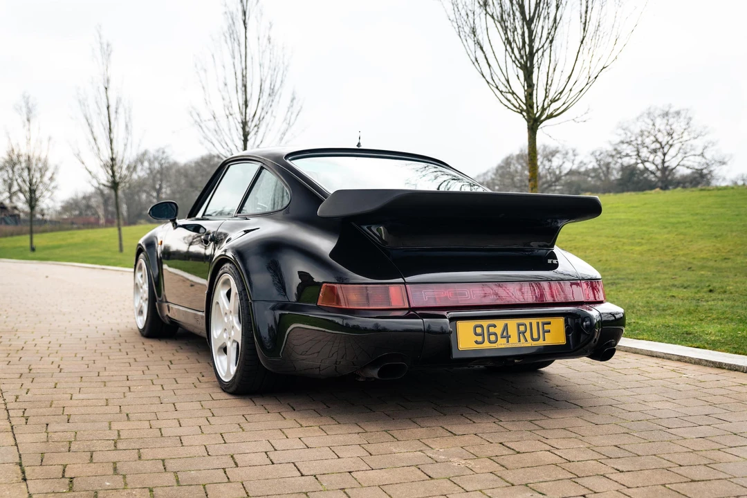 1993 Porsche 964 Carrera 4 - Image 21 of 31