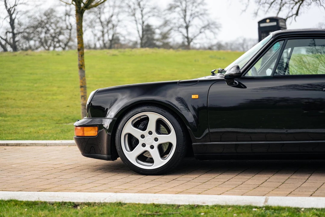 1993 Porsche 964 Carrera 4 - Image 28 of 31