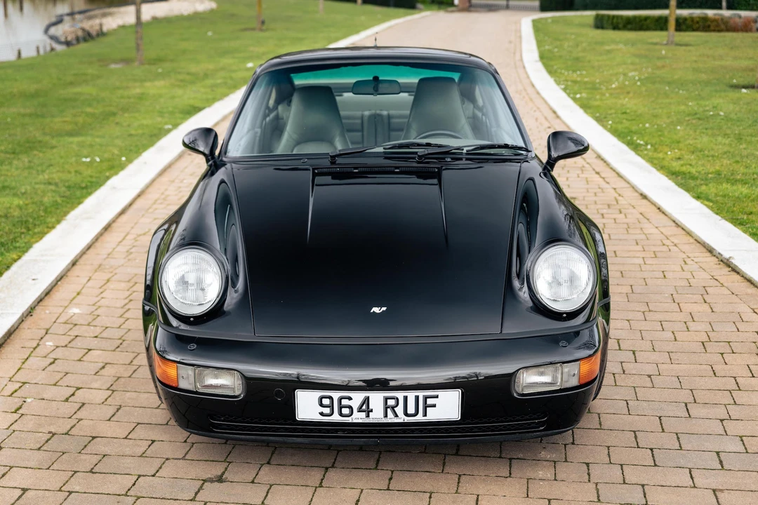 1993 Porsche 964 Carrera 4 - Image 12 of 31