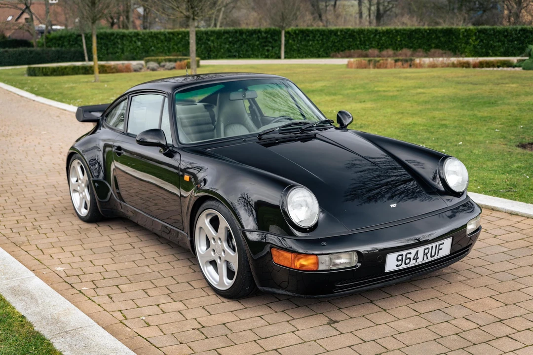 1993 Porsche 964 Carrera 4 - Image 15 of 31