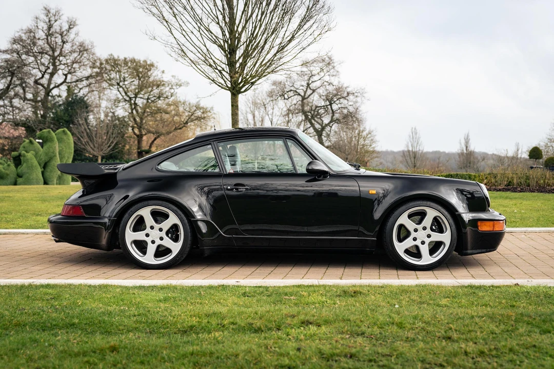1993 Porsche 964 Carrera 4 - Image 5 of 31