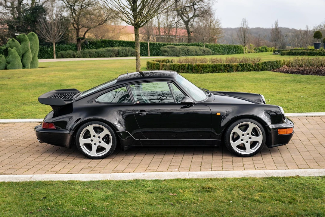 1993 Porsche 964 Carrera 4 - Image 16 of 31
