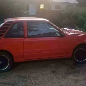 1993 Plymouth Sundance Duster Hatchback 2D