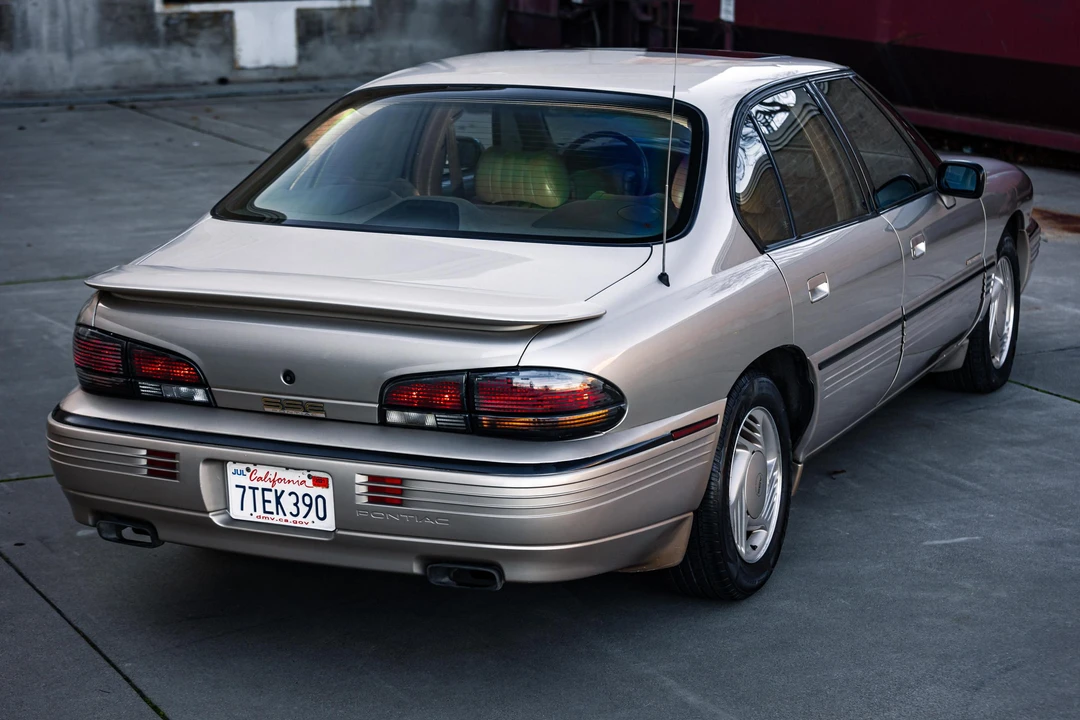 1993 Pontiac Bonneville 5th+ Gen - Image 5 of 31