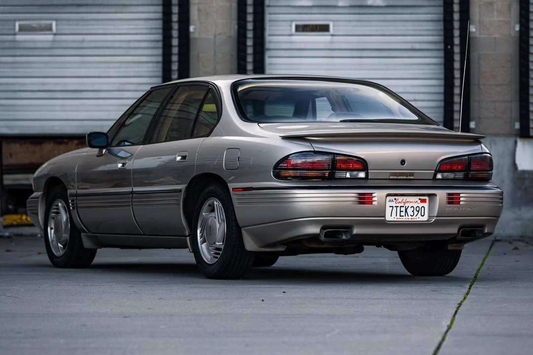 1993 Pontiac Bonneville 5th+ Gen - Image 4 of 31