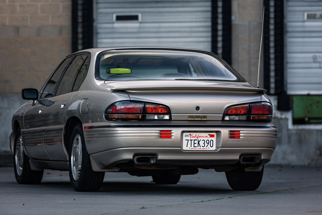 1993 Pontiac Bonneville 5th+ Gen - Image 18 of 31