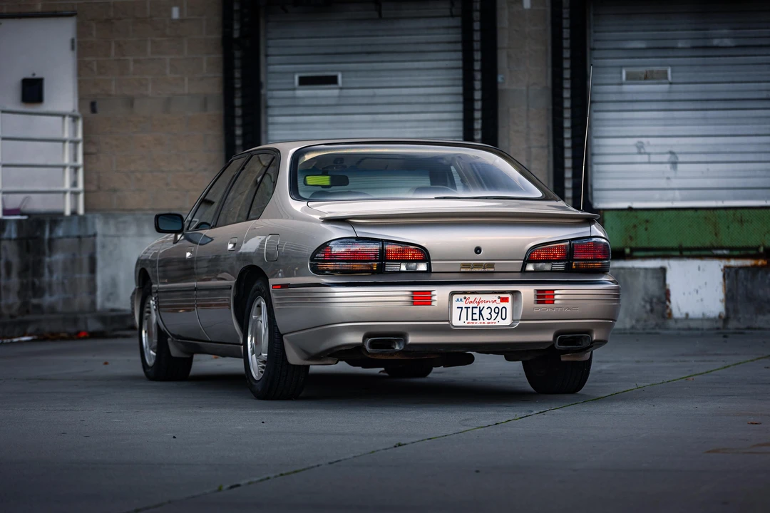 1993 Pontiac Bonneville 5th+ Gen - Image 16 of 31