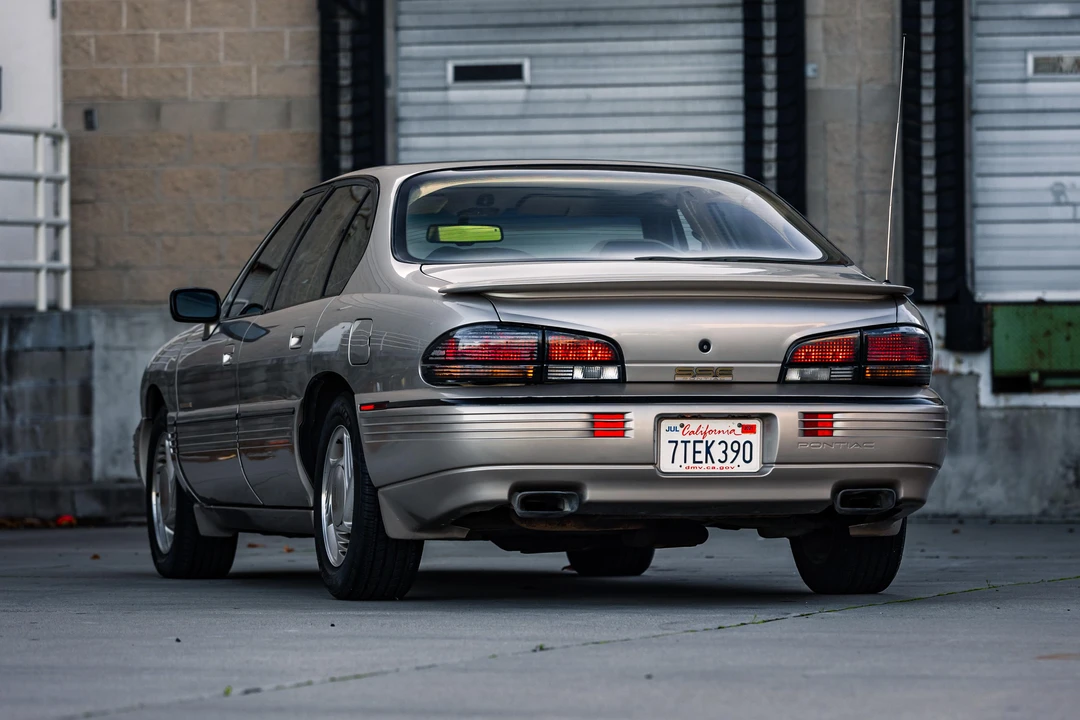 1993 Pontiac Bonneville 5th+ Gen - Image 17 of 31