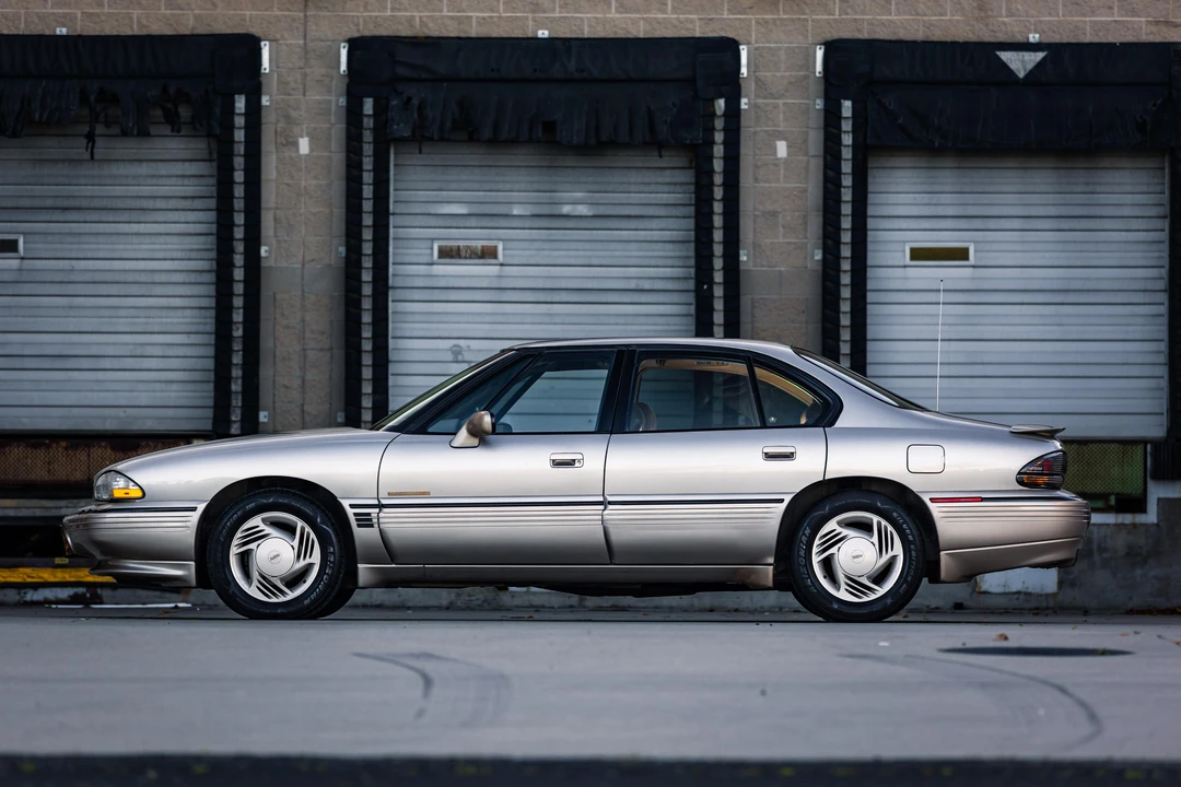 1993 Pontiac Bonneville 5th+ Gen - Image 12 of 31