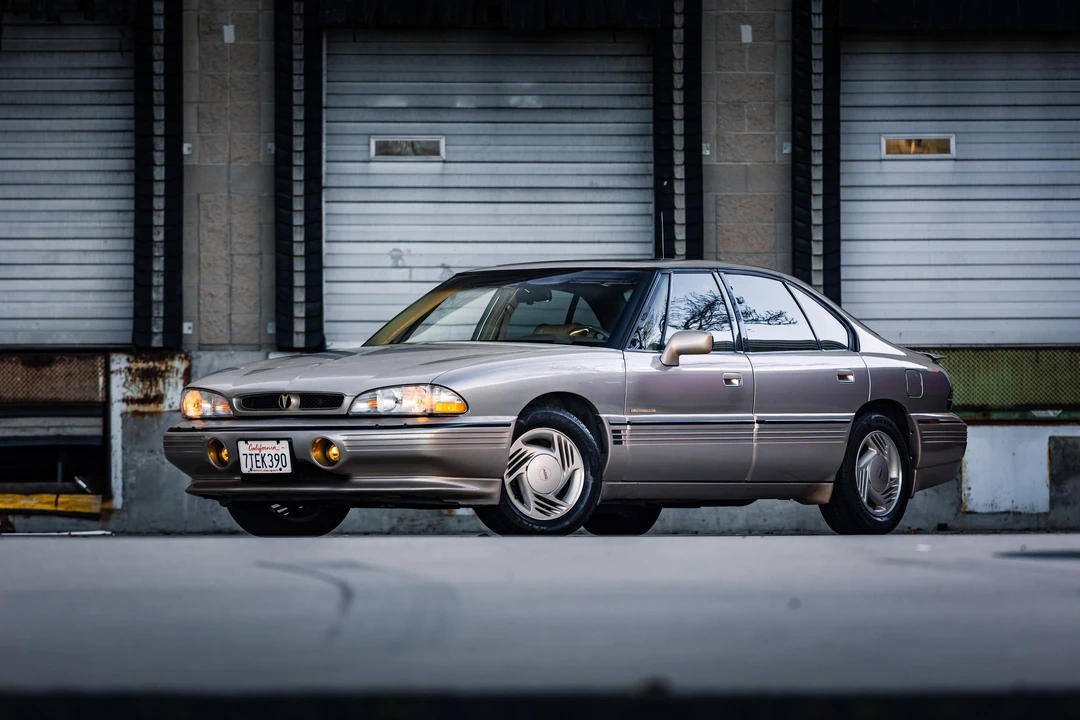 1993 Pontiac Bonneville 5th+ Gen - Image 8 of 31