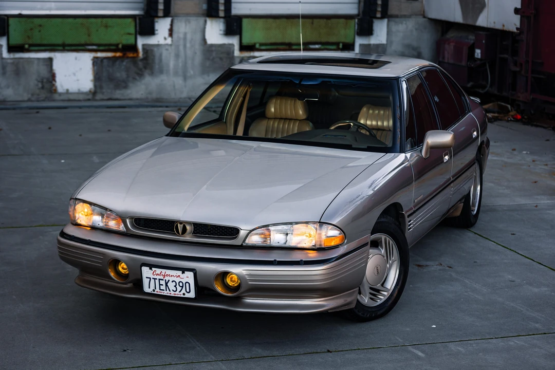 1993 Pontiac Bonneville 5th+ Gen - Image 7 of 31