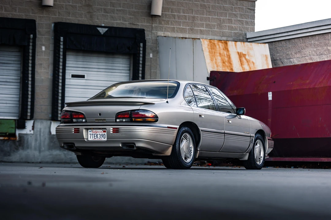 1993 Pontiac Bonneville 5th+ Gen - Image 22 of 31