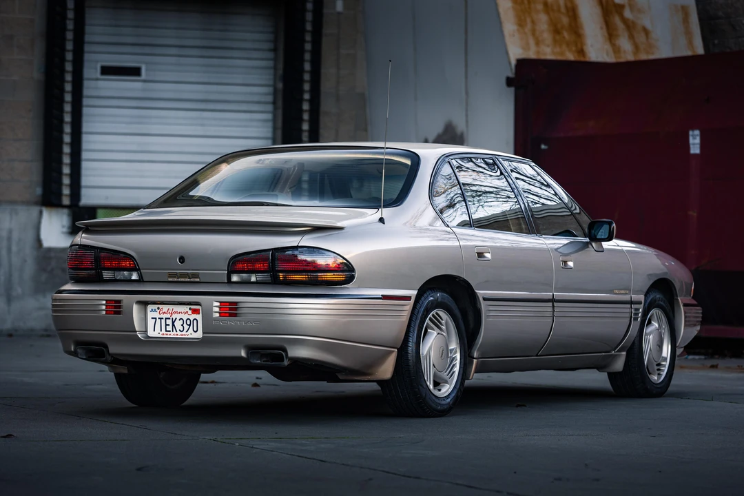 1993 Pontiac Bonneville 5th+ Gen - Image 20 of 31