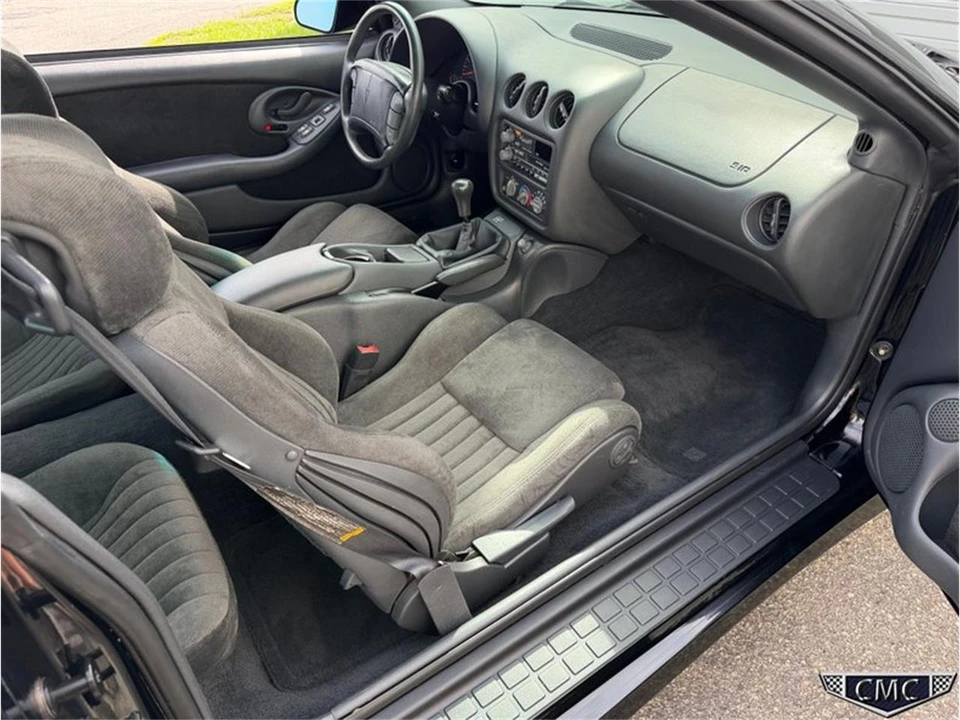 1993 Pontiac Firebird 4th Gen - Image 16 of 31