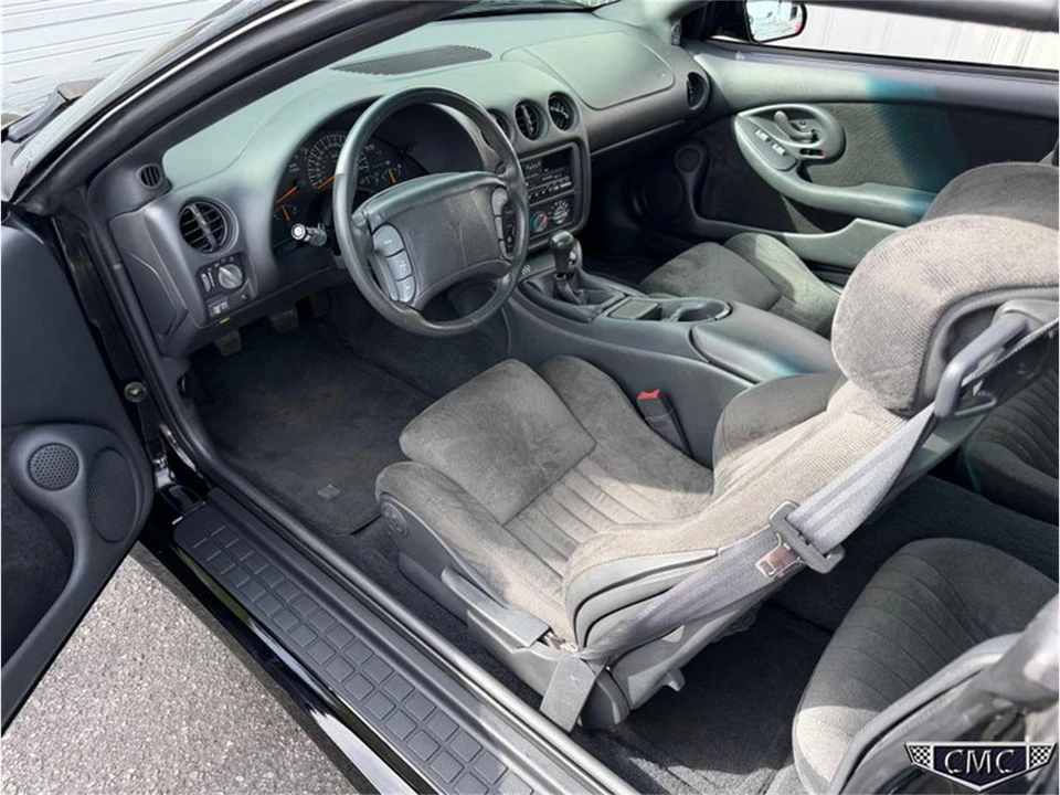 1993 Pontiac Firebird 4th Gen - Image 10 of 31