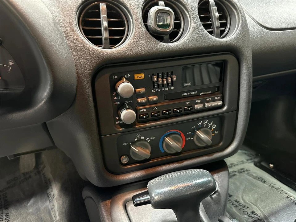 1993 Pontiac Firebird 4th Gen - Image 16 of 31