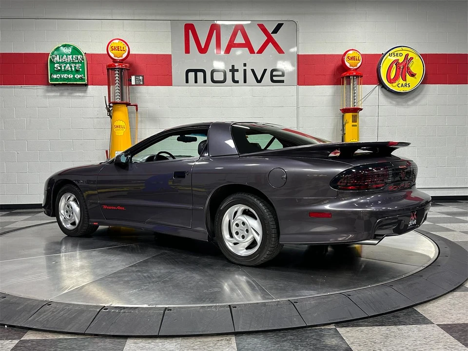 1993 Pontiac Firebird 4th Gen - Image 6 of 31