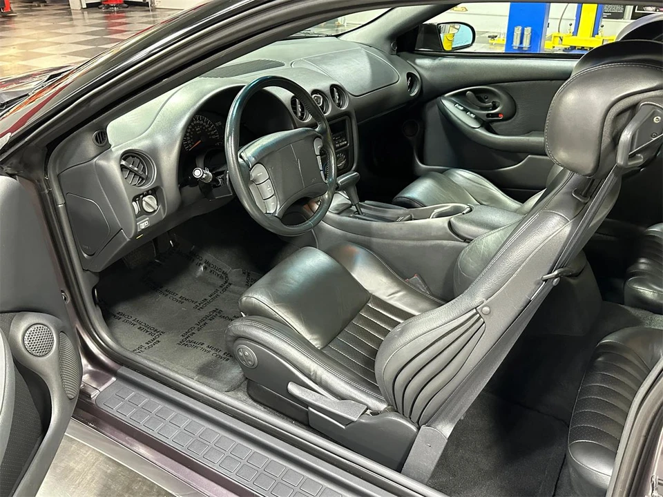 1993 Pontiac Firebird 4th Gen - Image 11 of 31