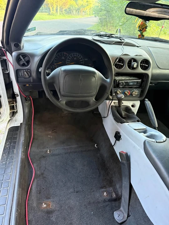 1993 Pontiac Firebird 4th Gen - Image 7 of 9