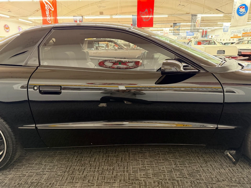 1993 Pontiac Firebird 4th Gen - Image 15 of 21