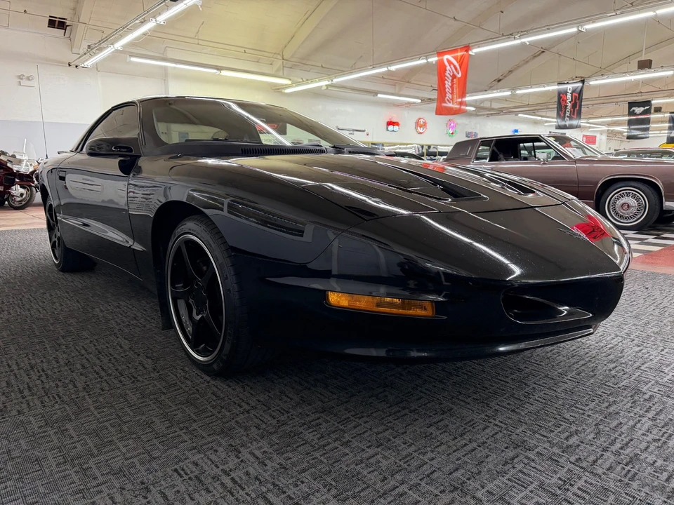 1993 Pontiac Firebird 4th Gen - Image 19 of 21