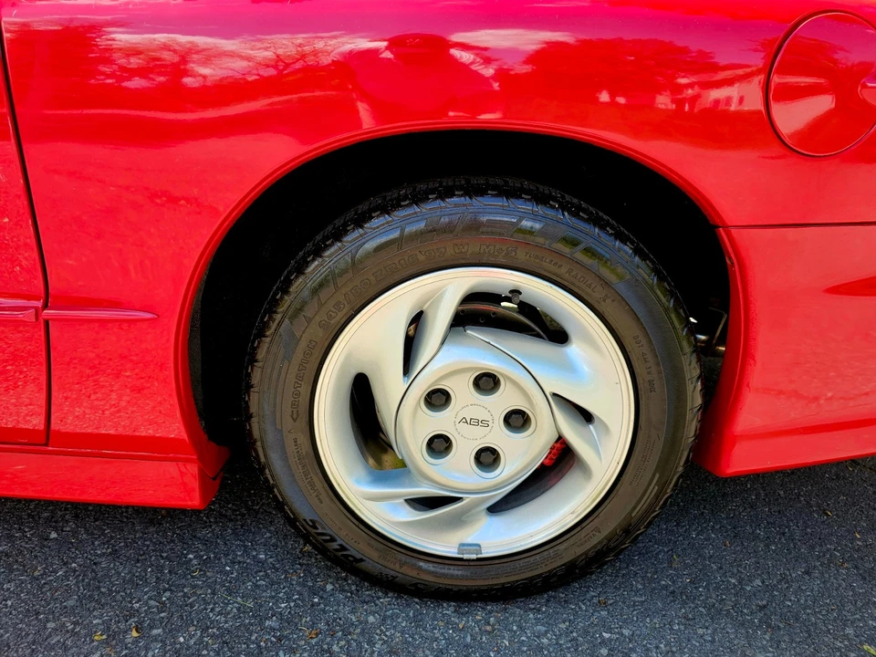 1993 Pontiac Firebird Formula 4th Gen - Image 12 of 31