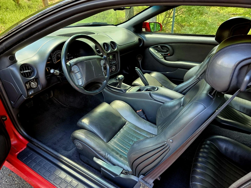 1993 Pontiac Firebird Formula 4th Gen - Image 16 of 31