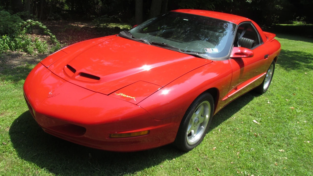1993 Pontiac Firebird Formula 4th Gen - Image 5 of 31
