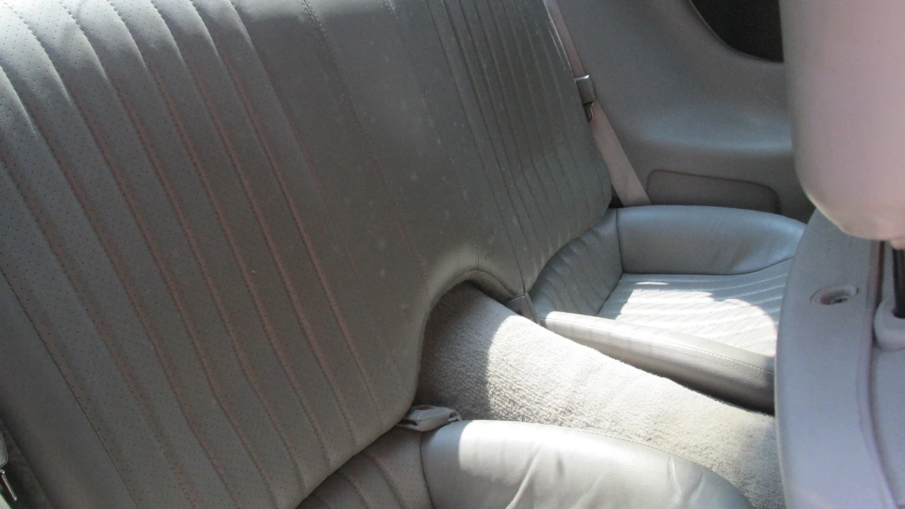 1993 Pontiac Firebird Formula 4th Gen - Image 22 of 31