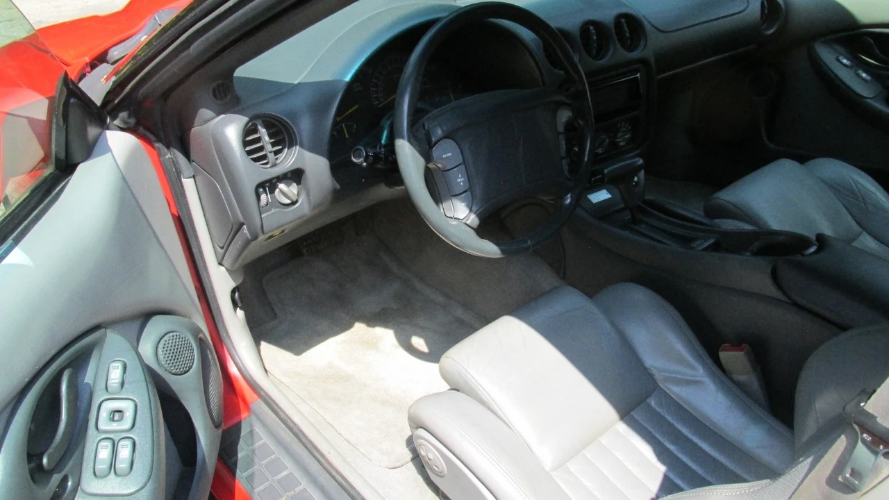 1993 Pontiac Firebird Formula 4th Gen - Image 24 of 31