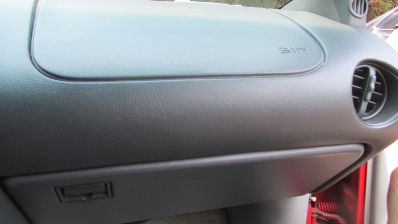 1993 Pontiac Firebird Formula 4th Gen - Image 17 of 31