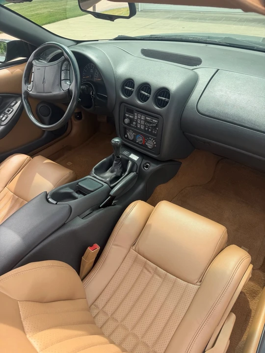 1993 Pontiac Firebird Formula 4th Gen - Image 24 of 31
