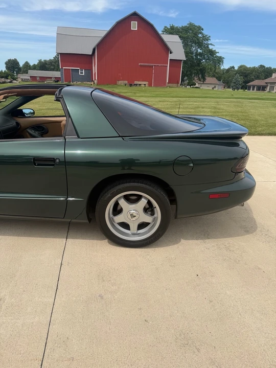 1993 Pontiac Firebird Formula 4th Gen - Image 4 of 31
