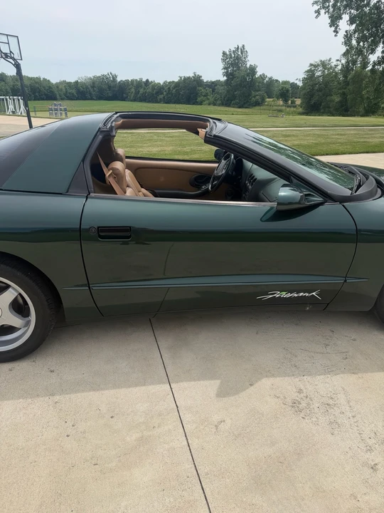 1993 Pontiac Firebird Formula 4th Gen - Image 9 of 31